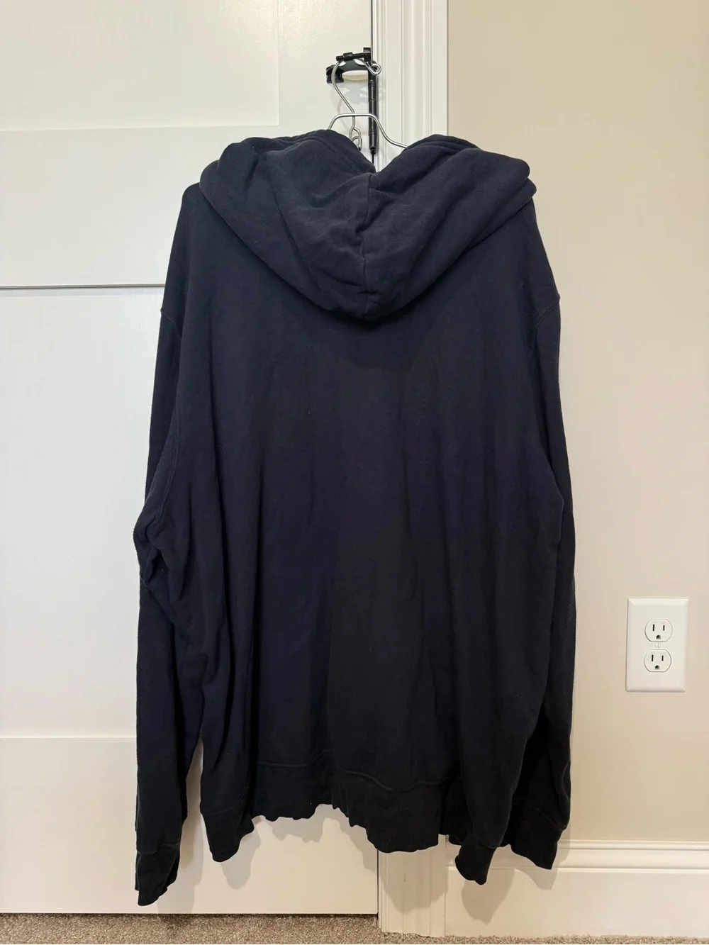 The North Face Men's XXL Evolution Bear Graphic Hoodie Navy Blue